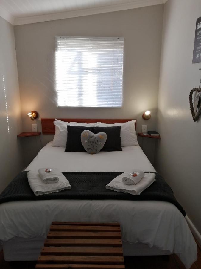 Swartberg Guest House Каледон Екстериор снимка