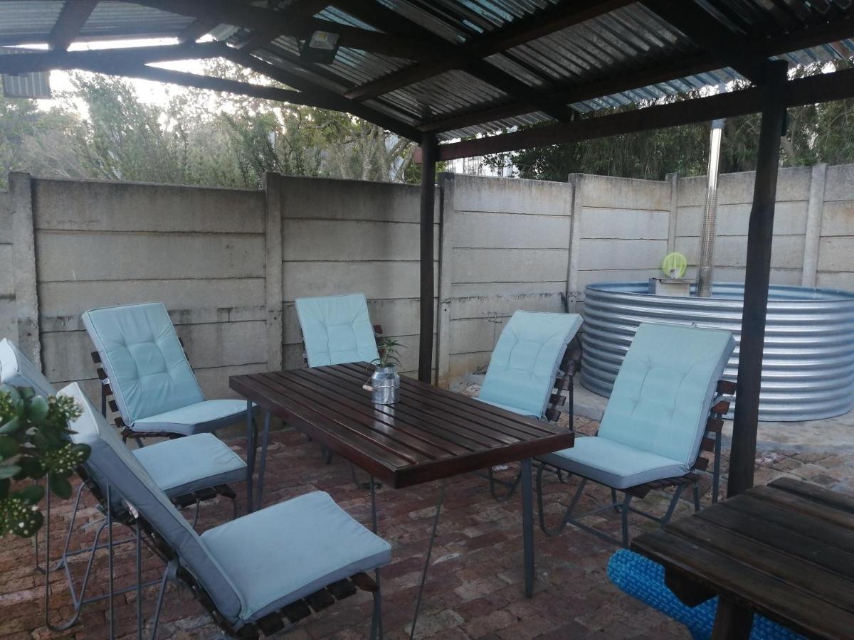 Swartberg Guest House Каледон Екстериор снимка