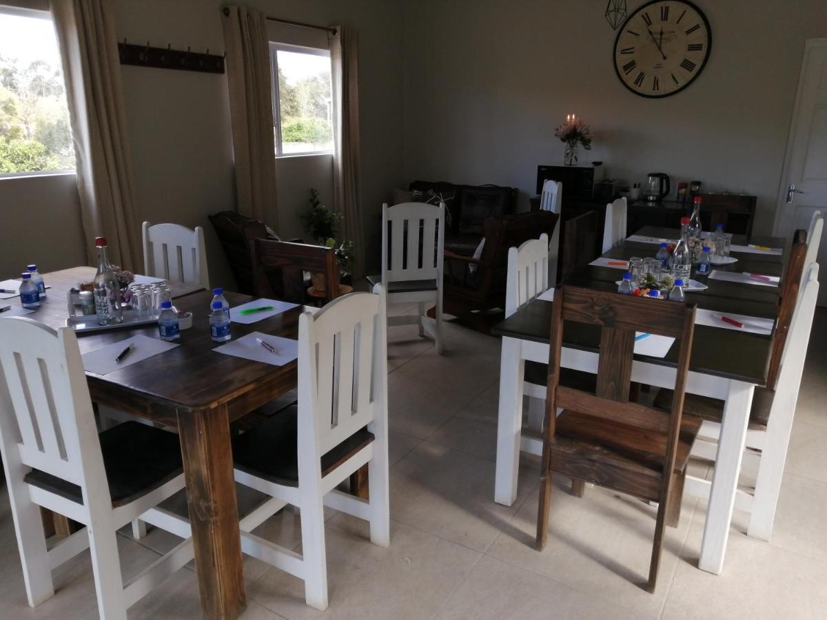 Swartberg Guest House Каледон Екстериор снимка