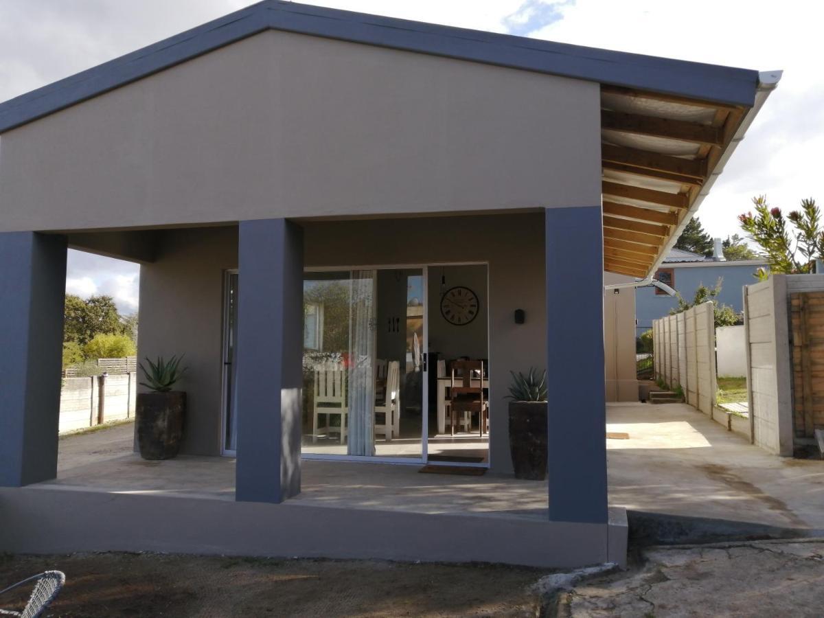 Swartberg Guest House Каледон Екстериор снимка