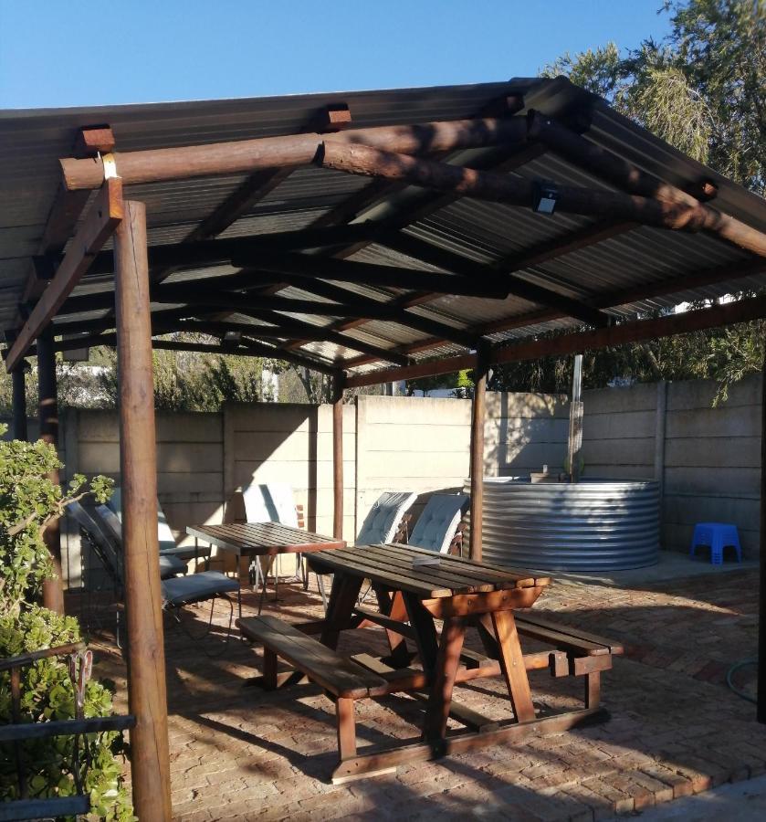 Swartberg Guest House Каледон Екстериор снимка