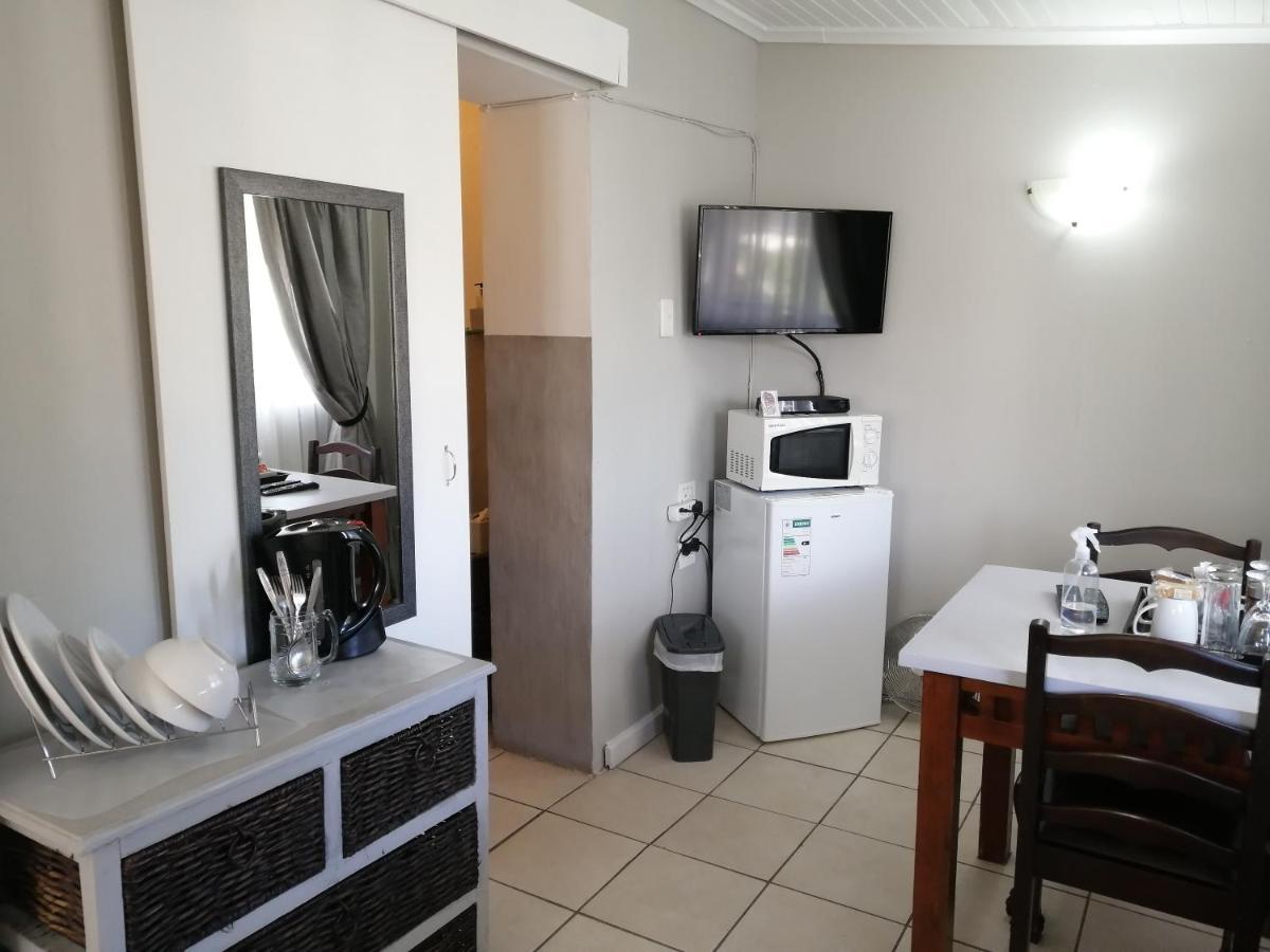 Swartberg Guest House Каледон Екстериор снимка