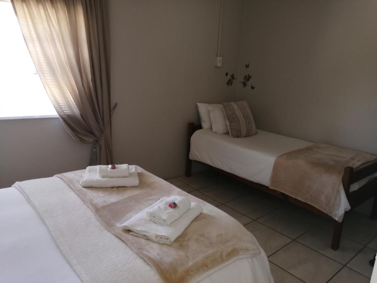 Swartberg Guest House Каледон Екстериор снимка