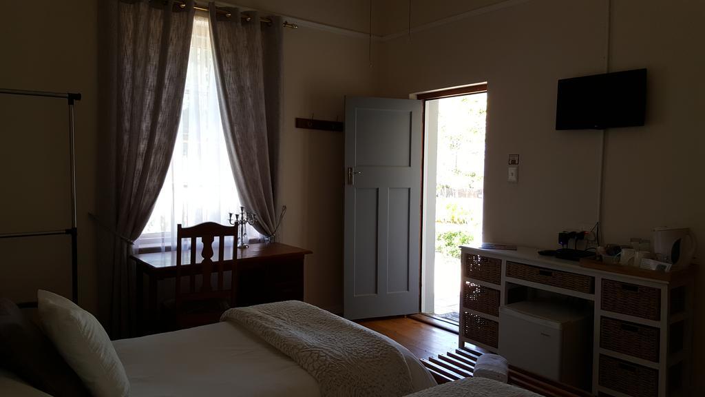 Swartberg Guest House Каледон Екстериор снимка