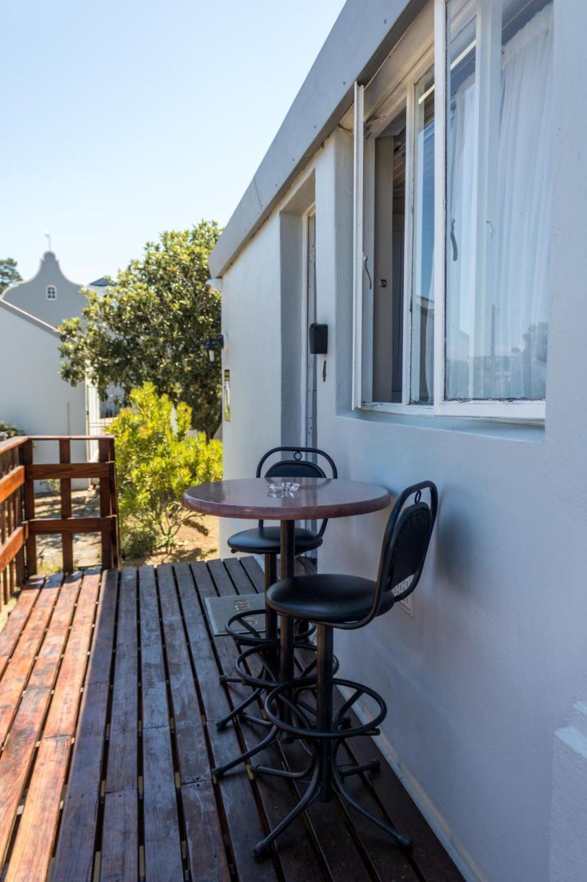 Swartberg Guest House Каледон Екстериор снимка